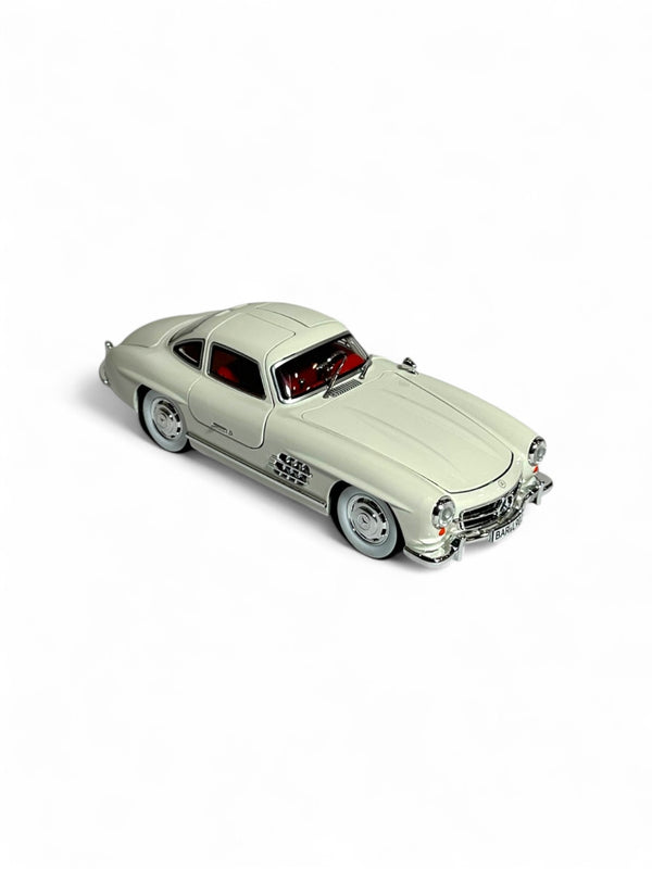 Mercedes-Benz 300 SL (W198) 1.24 Die Cast Racing Car 6+Age