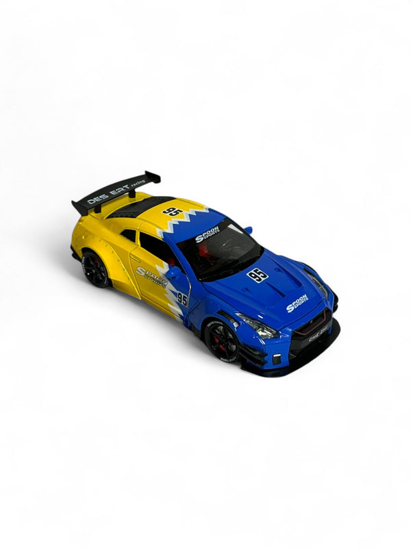 Nissan GT-R R35 1.24 Die Cast Racing Car 6+Age